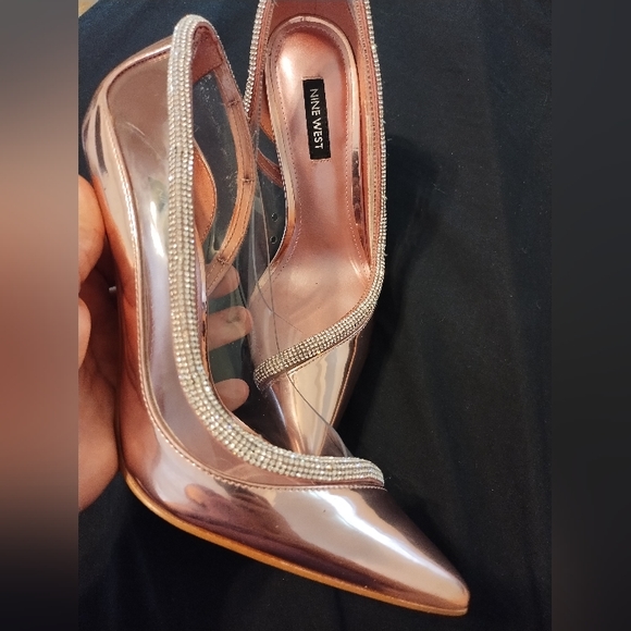 Nine West Shoes - Gorgeous Nine West Pink Womens Finna 3 Rhinestone Metallic heels size 8M.